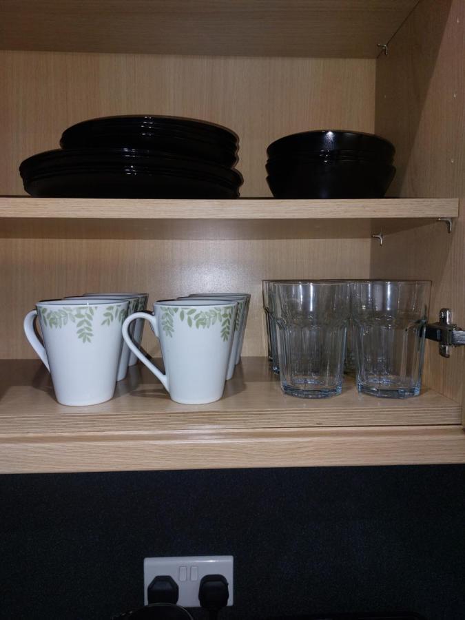 2 Large Bedroom Apartment- Wifi & Parking Fleetwood Eksteriør bilde